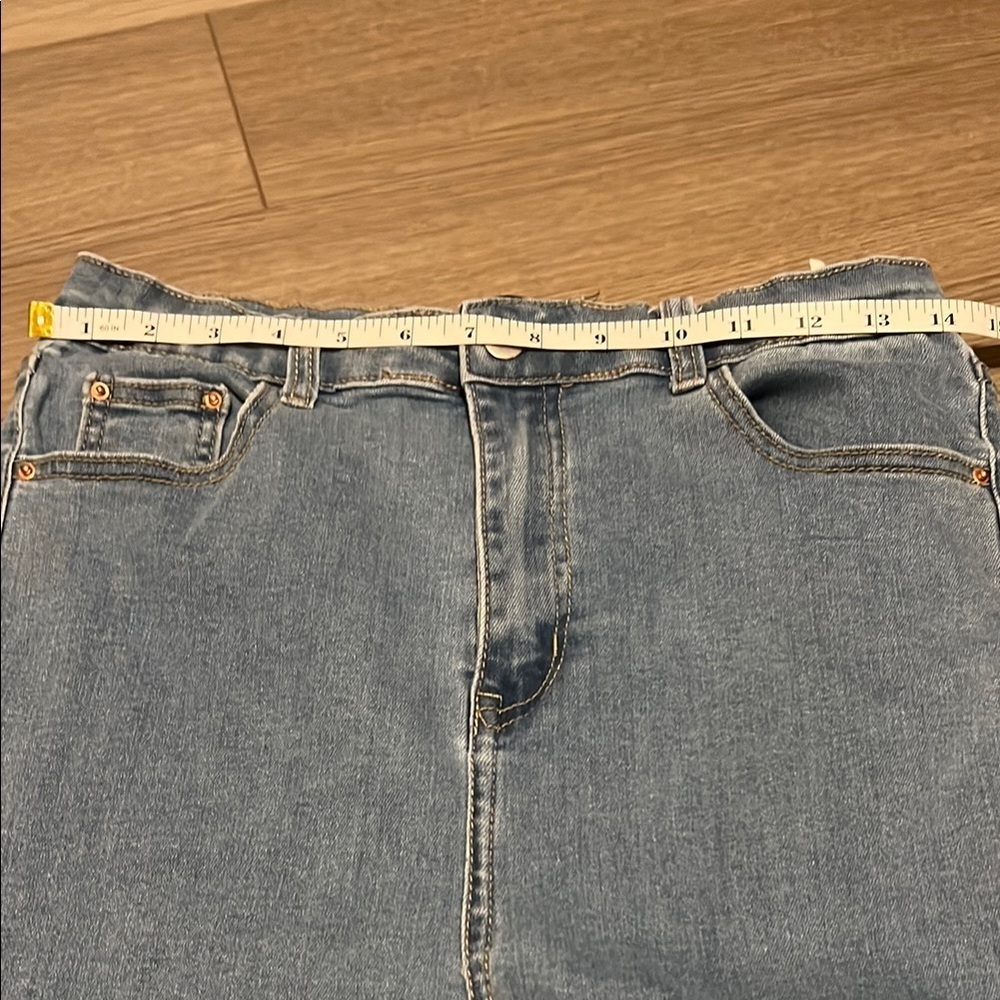 Pretty little things Women's Light Blue Jeans - Picture 4 of 8